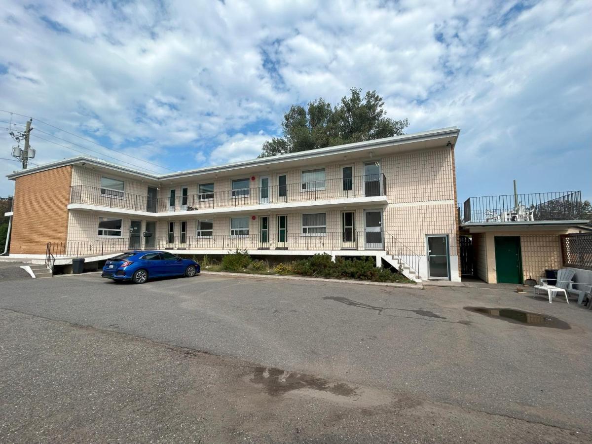 Relax Motel ธันเดอร์เบย์ ภายนอก รูปภาพ